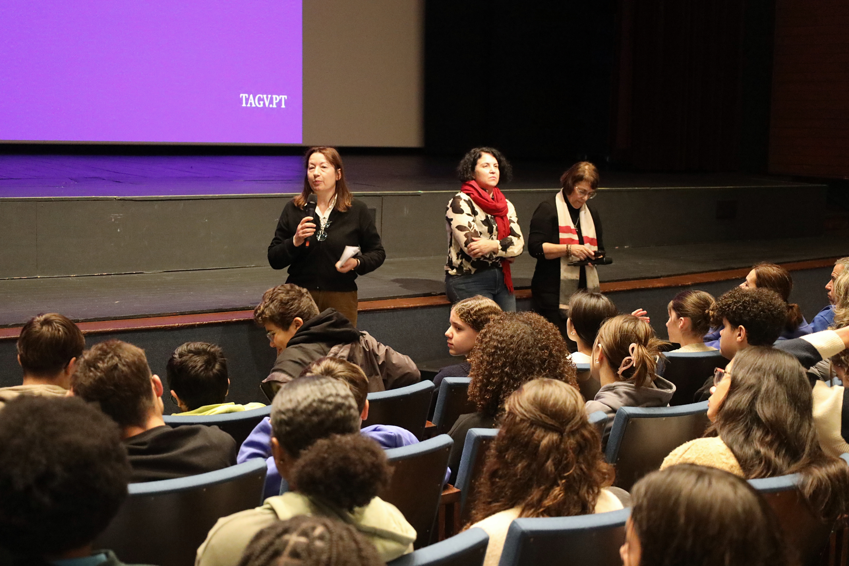Sessão da iniciativa “O Cinema está à tua espera”, com projeção do filme “O Fotógrafo de Minamata”, de Andrew Levitas (Sofia Martins, TAGV).