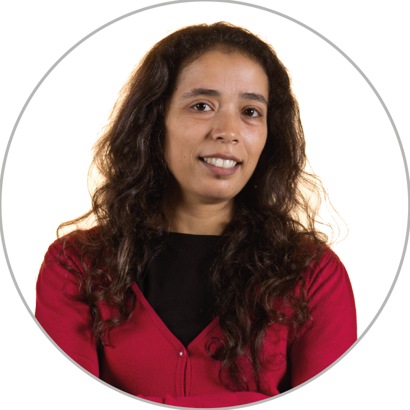 Prof.ª Cláudia Silvestre
