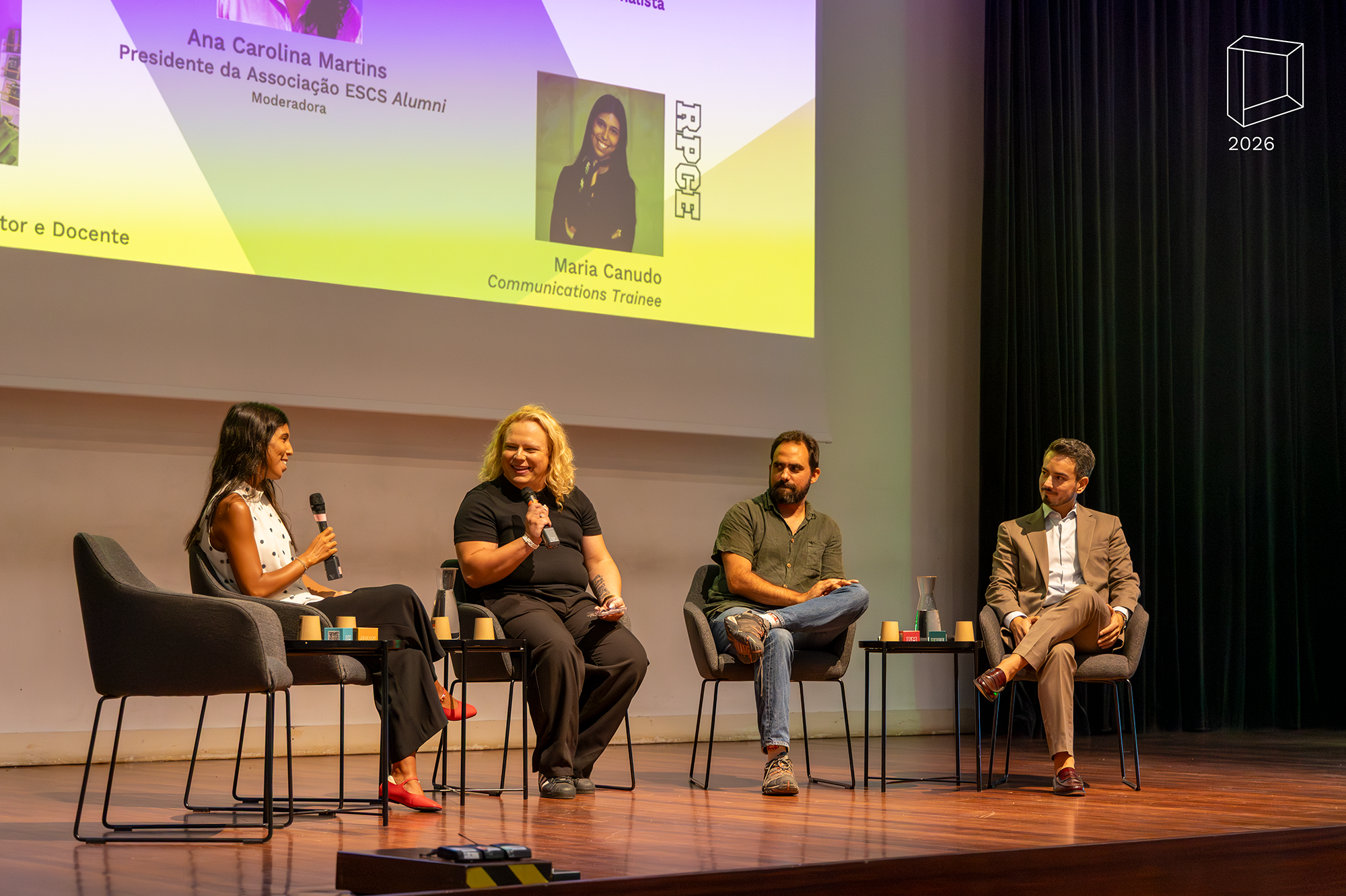 Painel “À conversa com alumni” da Sessão de Boas-Vindas das Licenciaturas