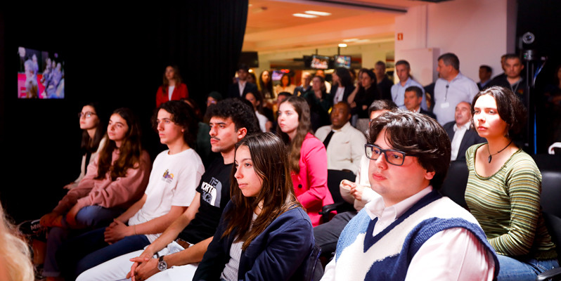 Estudantes de Jornalismo visitam o CM (798x400)