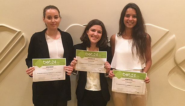 As vencedoras da fase final do concurso BET 24 Horas. Da esq. para a dir.: Inês Cardoso, Catarina Alves e Mariana Brântuas.